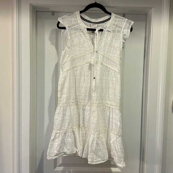 Knox Rose Flutter Sleeve MIDI Dress White M - Picture 1 of 9